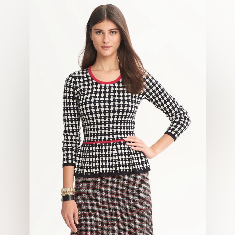 BANANA REPUBLIC, Patterned Peplum Top, Size XS